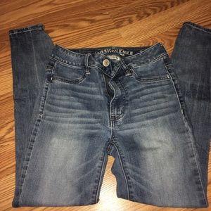 American Eagle size 4 high waisted skinny jeans.